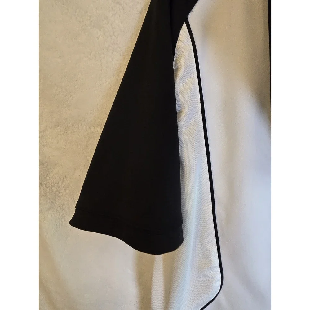 Nike Michael Jordan Retro White And Black Pullover 1/4 Zip‎ Size M/L